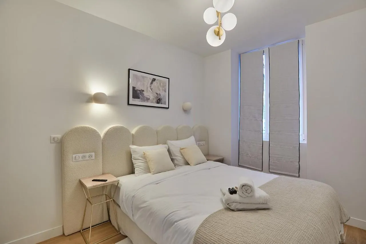 Lägenhet Residense Au Coeur De By Prestige Paris